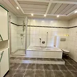 Seyrling Frajo Apartment