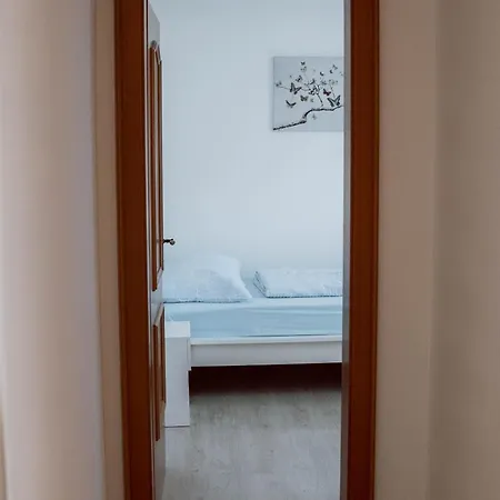 Apartament Seyrling Frajo